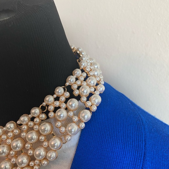 Faux Pearl collar - Picture 4 of 6